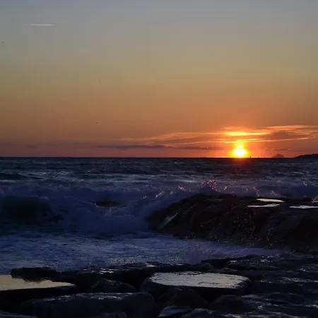 Chambrestudio Bord De Mer, Piscine 4*